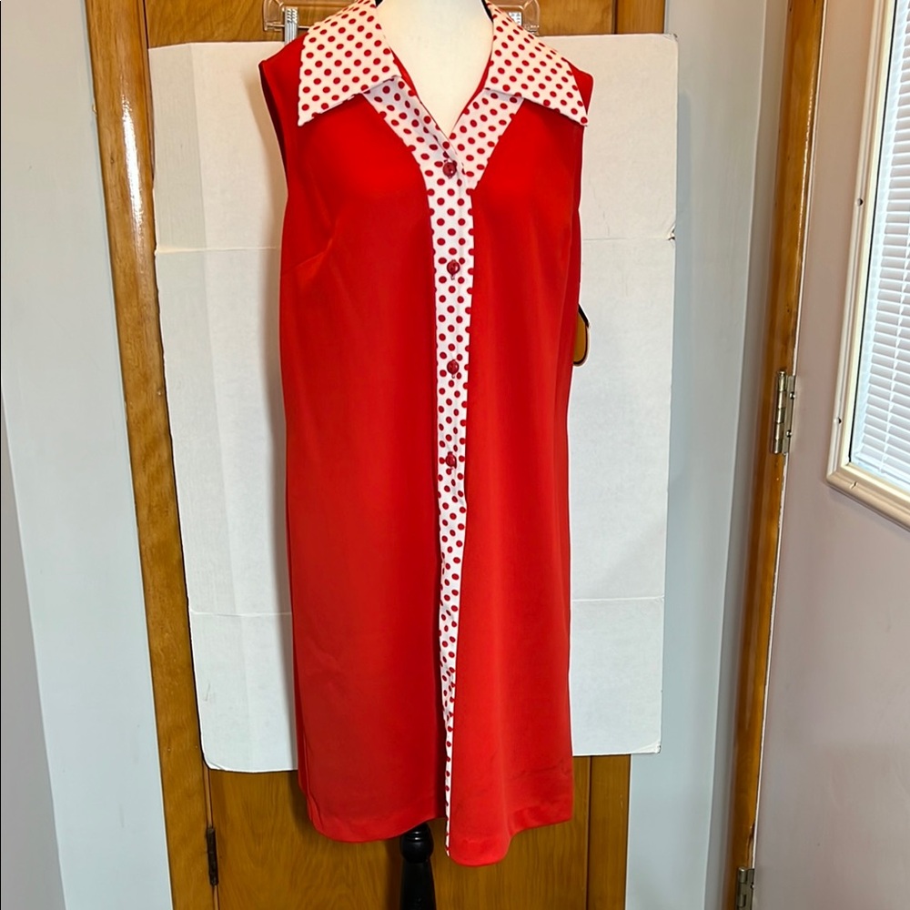 Vintage Flutterbye Red Sleeveless Sheath Midi Dress with Notched Collar